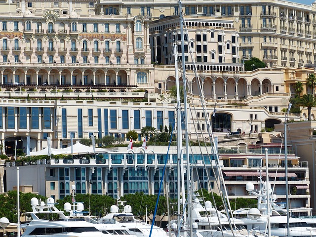 Monaco Unlocked: A Travelers' Guide to the Glamour, Culture, and Scenic Wonders of the Riviera